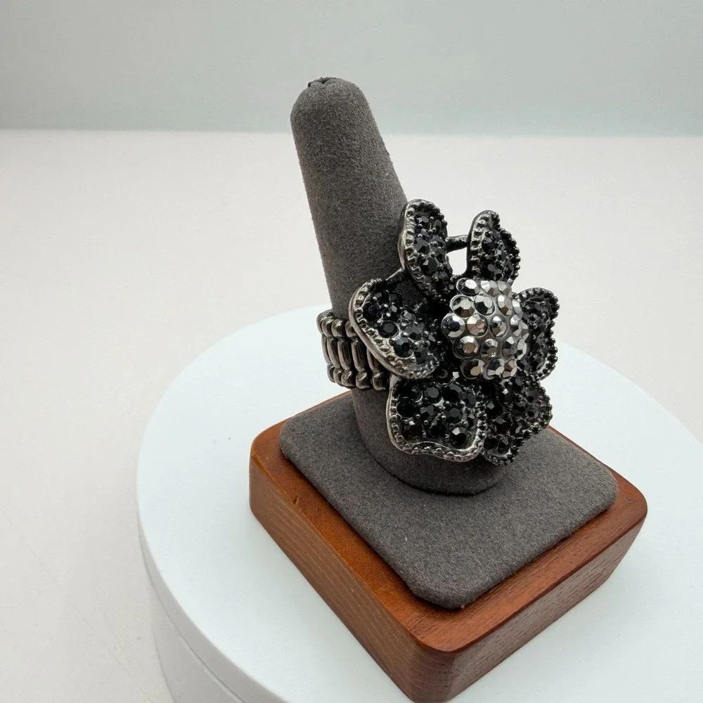 Vintage Y2K Silver‎ Tone Black Rhinestones Floral Statement Ring Women's Jewelry
